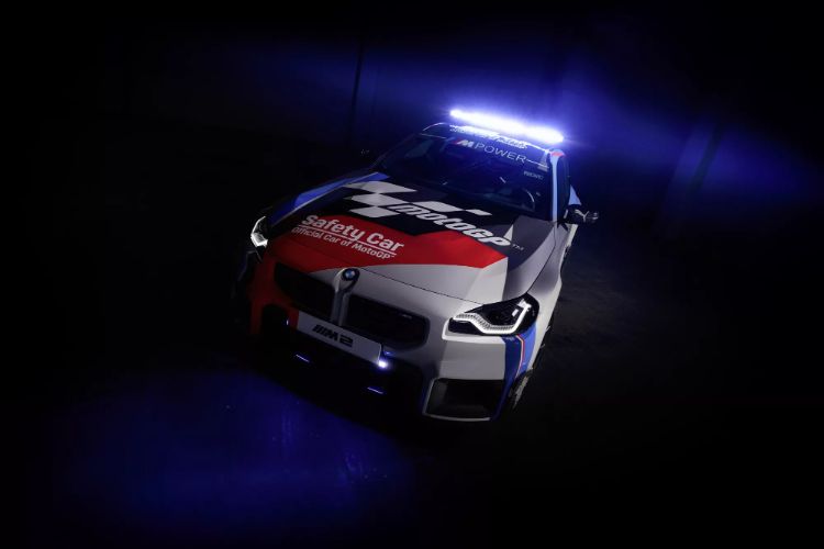 2023-bmw-m2-motogp-safety-car-6