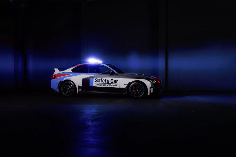 2023-bmw-m2-motogp-safety-car-9