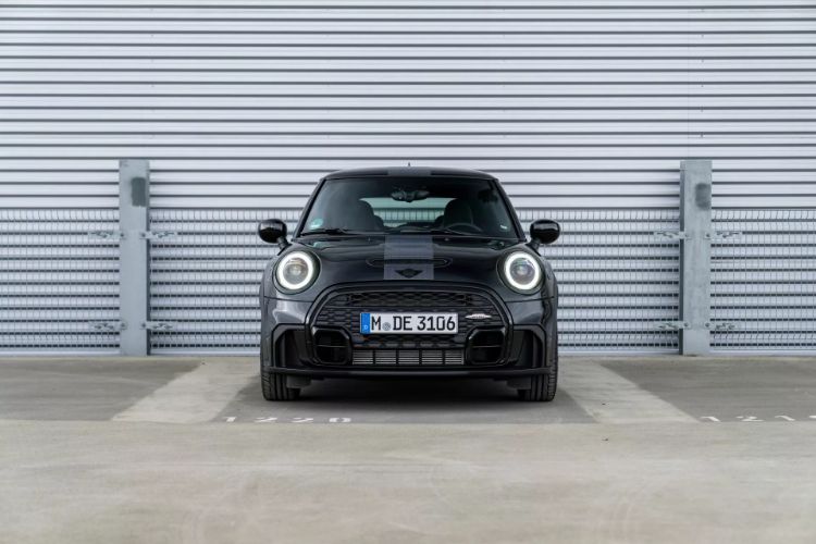 mini-john-cooper-works-1to6-edition-49