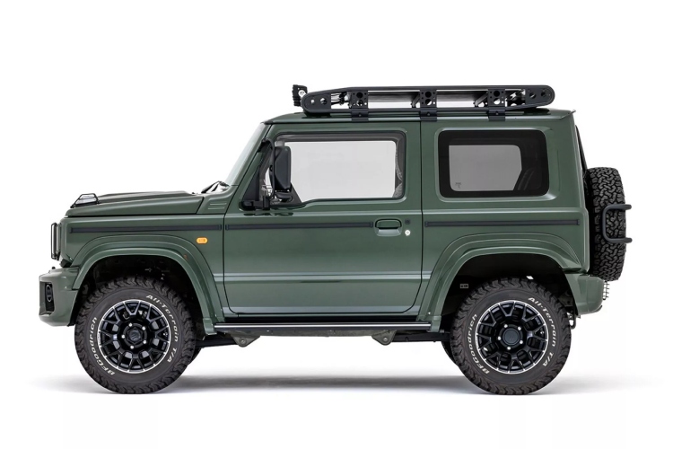 japanski-tjuner-pretvara-suzuki-jimny-u-mladeg-brata-mercedes-g-class-modela-8