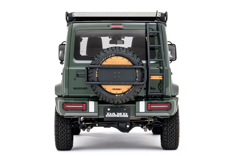 japanski-tjuner-pretvara-suzuki-jimny-u-mladeg-brata-mercedes-g-class-modela-7