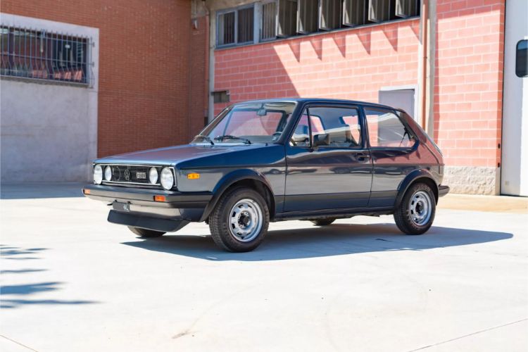 1982-vw-golf-gtd-00002-2048x1366