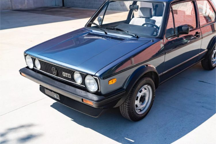 1982-vw-golf-gtd-00005-2048x1366