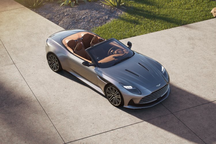 aston-martin-db12-volante-4