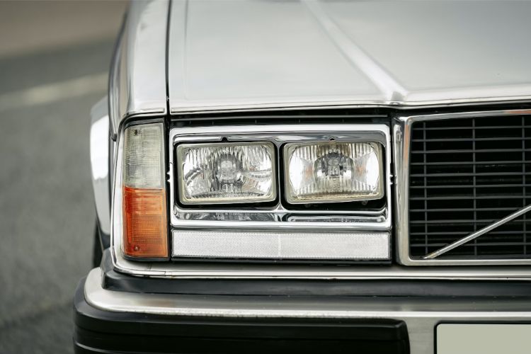 autoexclusive-volvo-262c-212-58