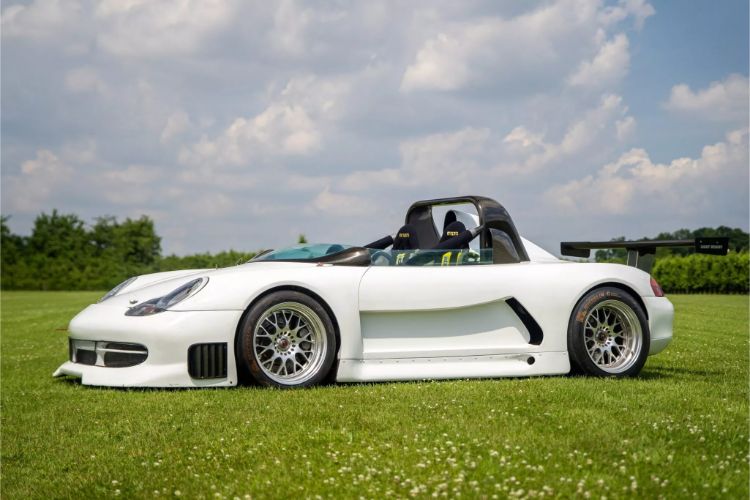 porsche-boxster-pretvoren-u-trkacku-zver-duplog-turbo-punjenja