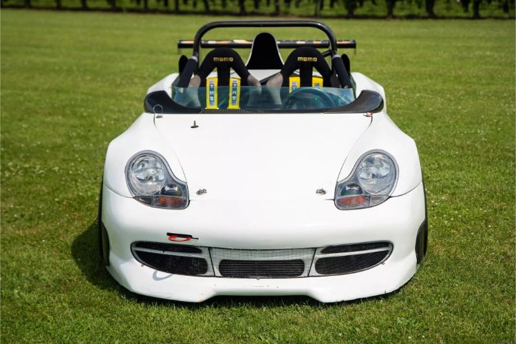 porsche-boxster-pretvoren-u-trkacku-zver-duplog-turbo-punjenja-2