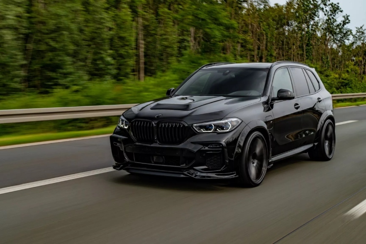 prikljucni-hibrid-bmw-x5-dobija-zlokobni-izgled-pred-premijeru-nove-serije-16