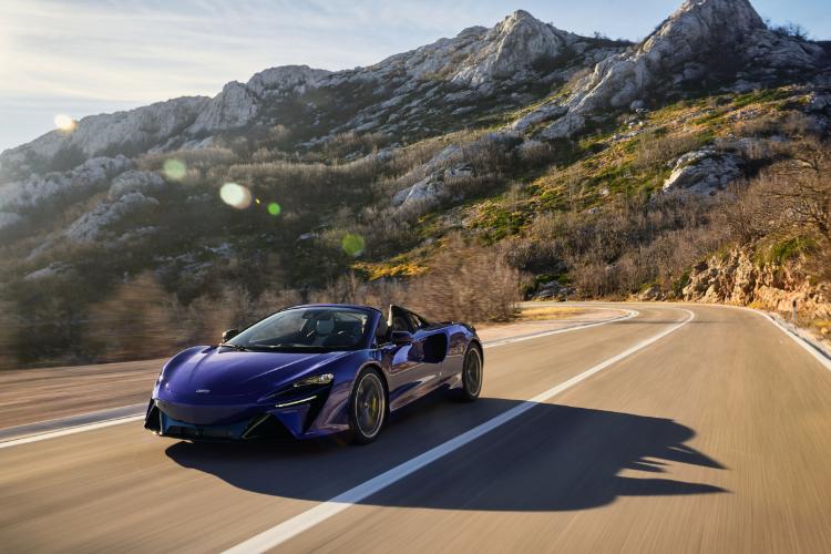 mclaren-artura-spider-novo-poglavlje-hibridnih-superautomobila-8