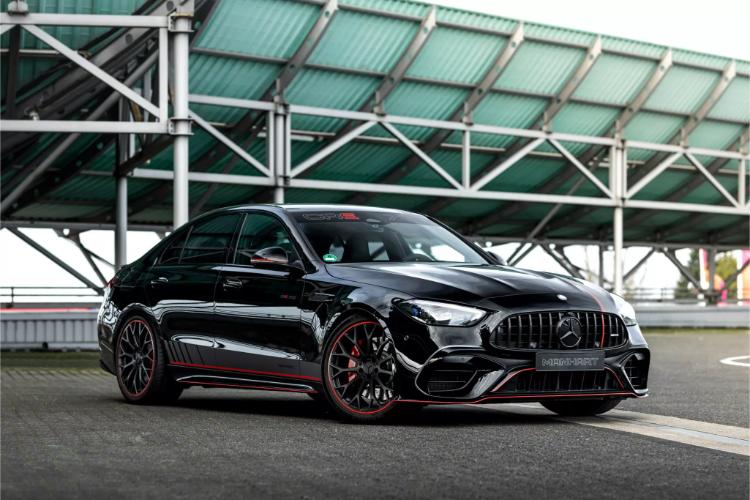 manhart-cre700-mercedes-amg-c63-s-e-performance-1-2048x1366