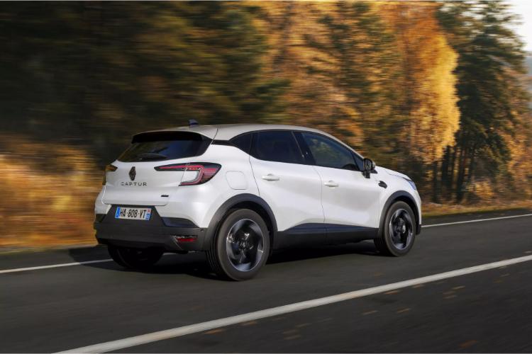 renault-captur-2024-dobija-novi-izgled-i-novu-esprit-alpine-opremu-33