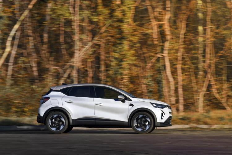 renault-captur-2024-dobija-novi-izgled-i-novu-esprit-alpine-opremu-35