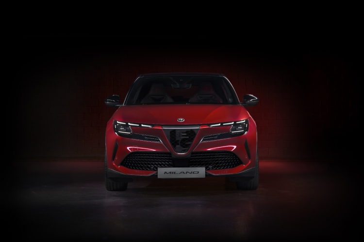 alfa-romeo-junior-odusevio-na-nedelji-dizajna-u-milanu-2024-23