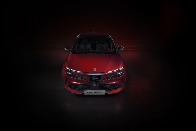 alfa-romeo-junior-odusevio-na-nedelji-dizajna-u-milanu-2024-26