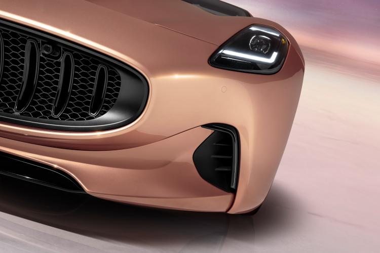 2025-maserati-grancabrio-folgore-zavodljivi-elektricni-kabriolet-dolazi-na-scenu-32