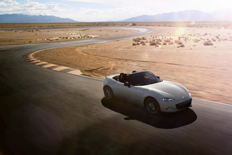 nova-mazda-miata-11