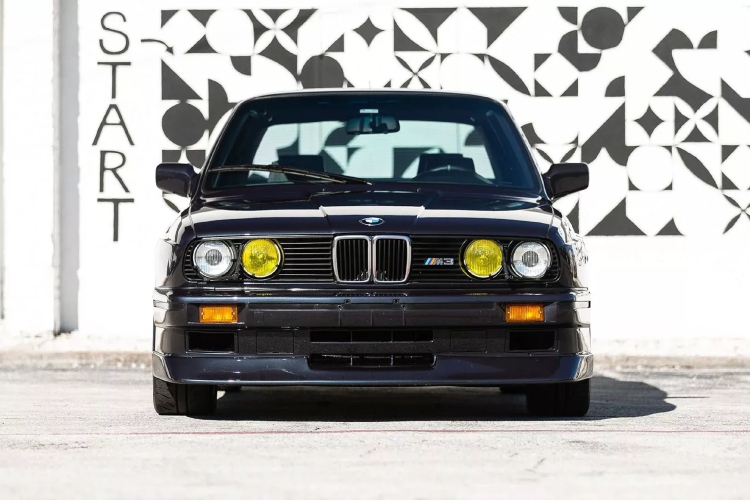 1-od-501-bmw-e30-m3-evolution-ii-je-vrhunski-sportski-automobil-za-voznju-13