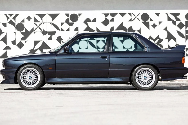 1-od-501-bmw-e30-m3-evolution-ii-je-vrhunski-sportski-automobil-za-voznju-23