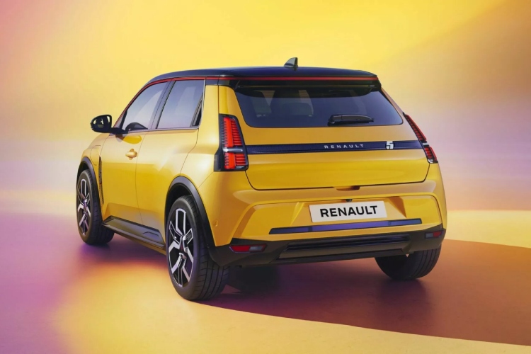 novi-renault-5-e-tech-electric-novi-rival-za-mini-cooper-iz-francuske-57