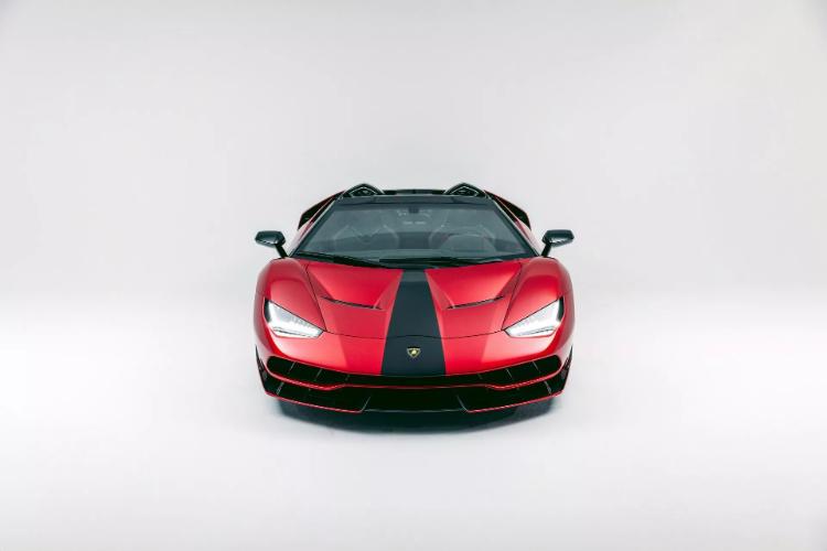 crveni-lamborghini-centenario-roadster-je-pravi-italijanski-jednorog-13