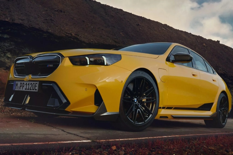 2025-bmw-m5-dobija-dodatnu-dozu-karbona-sa-opcionalnim-m-performance-delovima-25