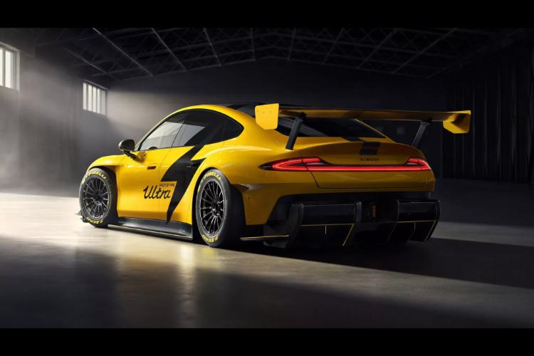 xiaomi-su7-ultra-je-hiper-sedan-sa-1527-ks-i-glavna-konkurencija-porsche-taycan-2