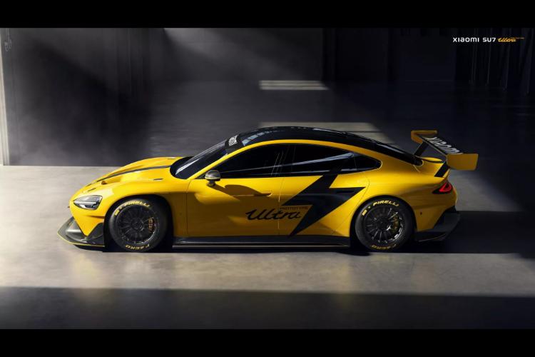 xiaomi-su7-ultra-je-hiper-sedan-sa-1527-ks-i-glavna-konkurencija-porsche-taycan-4
