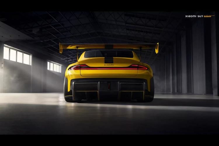 xiaomi-su7-ultra-je-hiper-sedan-sa-1527-ks-i-glavna-konkurencija-porsche-taycan-6