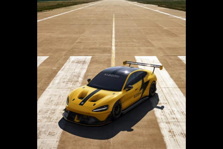 xiaomi-su7-ultra-je-hiper-sedan-sa-1527-ks-i-glavna-konkurencija-porsche-taycan-15