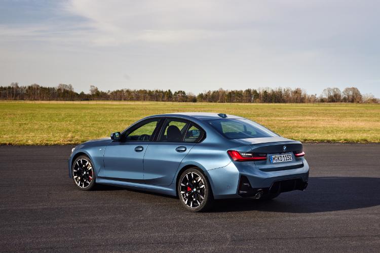 2025-bmw-serije-3-dobija-vise-snage-i-azuriran-izgled-17