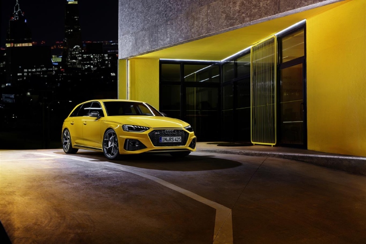 audi-rs4-avant-edition-25-years-odlazi-uz-pojacanu-snagu-i-nadogradnju-sasije-1
