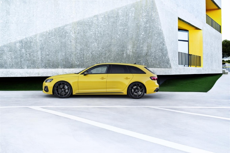 audi-rs4-avant-edition-25-years-odlazi-uz-pojacanu-snagu-i-nadogradnju-sasije-3