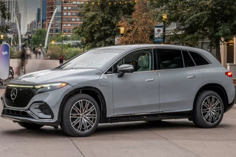 mercedes-eqe-i-eqs-elektricni-automobili-mogu-se-neocekivano-iskljuciti-1