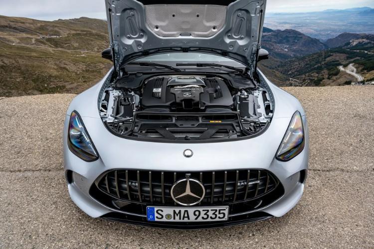 2024-mercedes-amg-gt-stize-ovog-proleca-sa-v8-snagom-i-cenom-od-134900-dolara-11