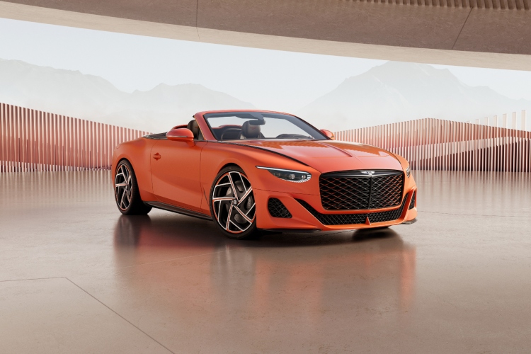 the-batur-convertible-novi-korak-u-luksuzu-performansama-i-personalizaciji-sa-mulliner-potpisom-1