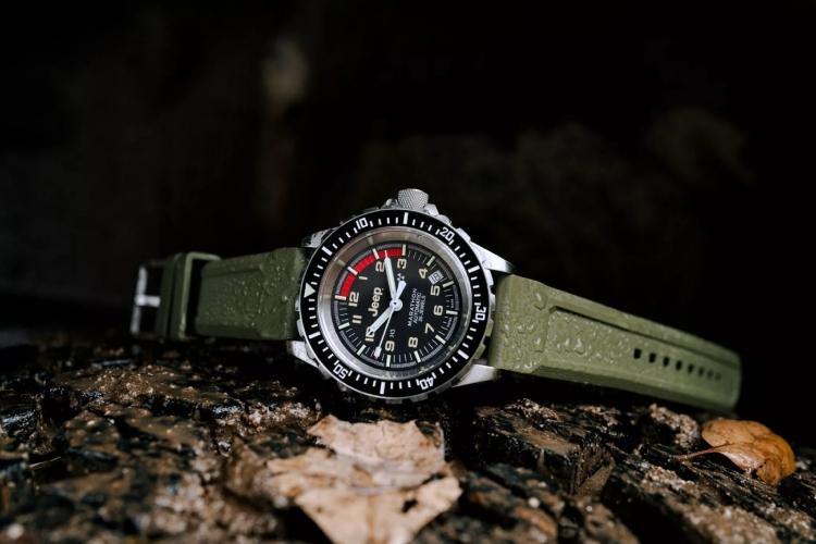 jeep-se-udruzuje-sa-marathon-watches-i-kreira-kolekciju-casovnika-1