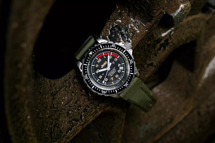 jeep-se-udruzuje-sa-marathon-watches-i-kreira-kolekciju-casovnika-9