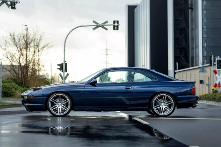 manhart-povecava-velicanstvenost-bmw-e31-serije-8-sa-e39-m5-v8-rucnim-menjacem-7