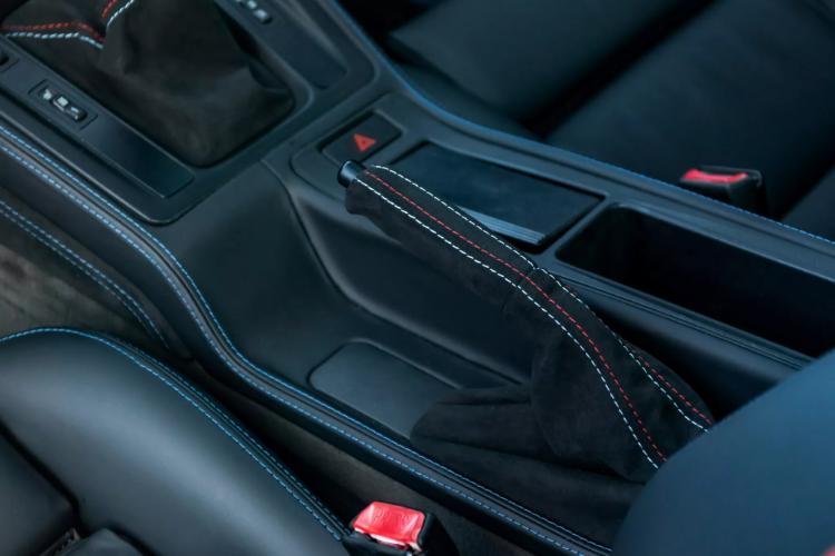 manhart-povecava-velicanstvenost-bmw-e31-serije-8-sa-e39-m5-v8-rucnim-menjacem-22