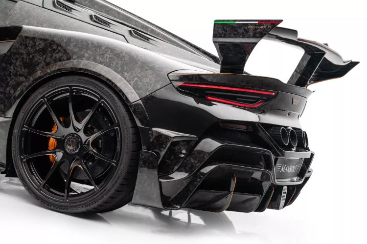 mansory-pretvara-maserati-mc20-u-betmobil-sa-740-ks-10