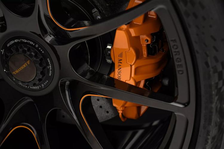mansory-pretvara-maserati-mc20-u-betmobil-sa-740-ks-16