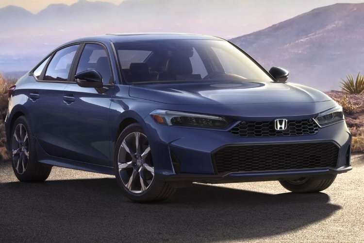honda-civic-2025-dobija-hibridnu-opciju-sa-200-ks-i-novi-sportski-dizajn-18