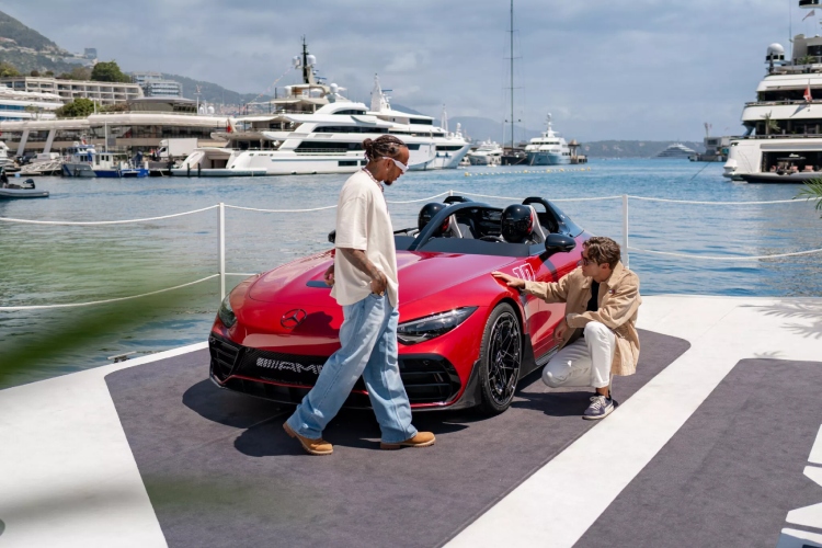 mercedes-amg-mythos-purespeed-sl-speedster-sa-f1-halo-zastitom-30