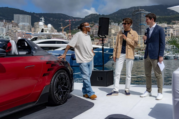 mercedes-amg-mythos-purespeed-sl-speedster-sa-f1-halo-zastitom-32