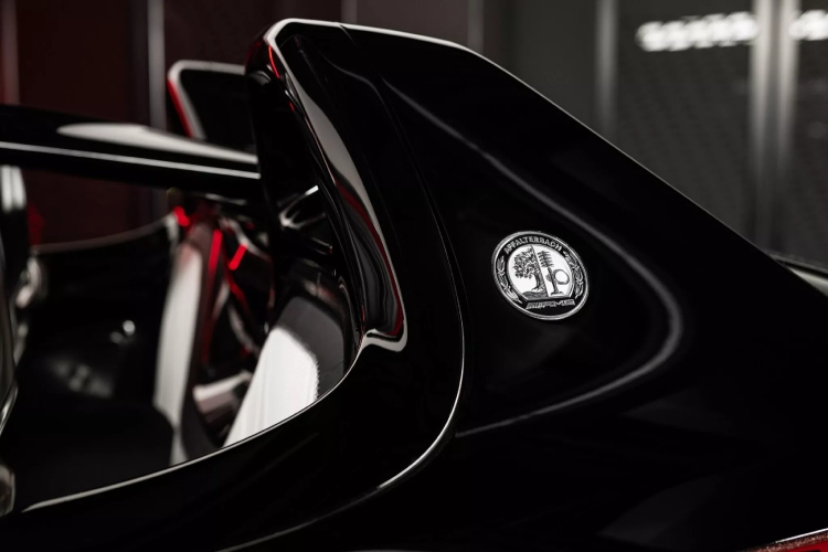 mercedes-amg-mythos-purespeed-sl-speedster-sa-f1-halo-zastitom-11