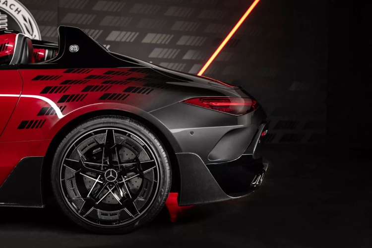 mercedes-amg-mythos-purespeed-sl-speedster-sa-f1-halo-zastitom-16