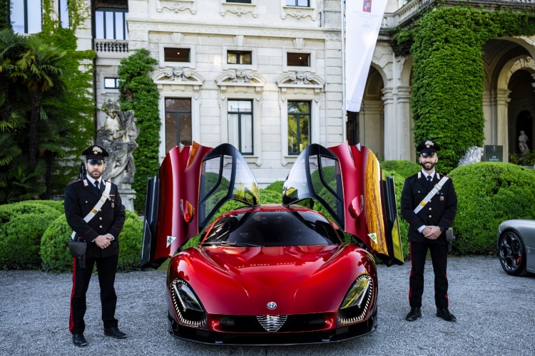 novi-alfa-romeo-33-stradale-trijumfuje-na-concorso-deleganza-villa-deste-1