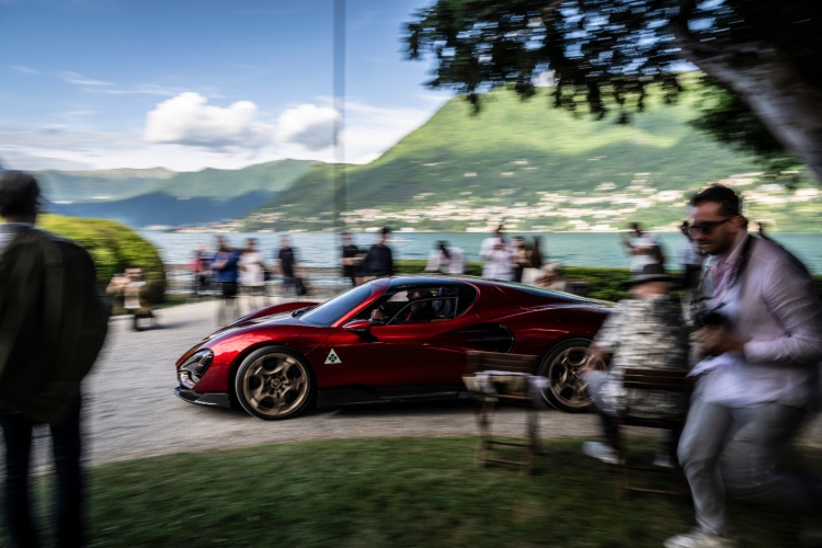 novi-alfa-romeo-33-stradale-trijumfuje-na-concorso-deleganza-villa-deste-3