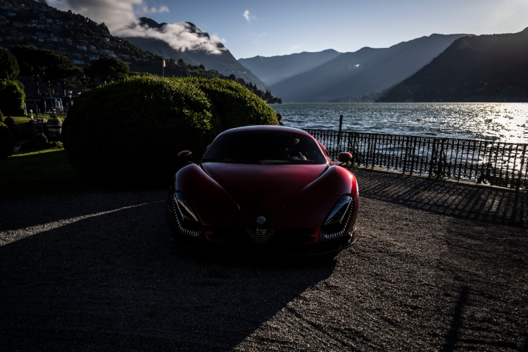 novi-alfa-romeo-33-stradale-trijumfuje-na-concorso-deleganza-villa-deste-7