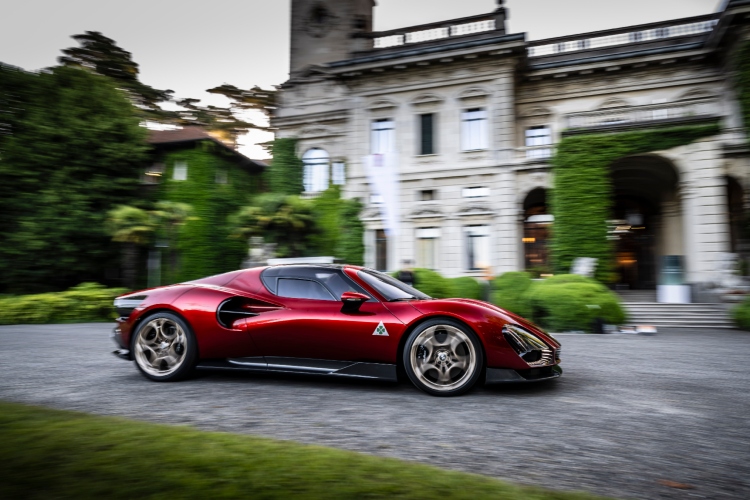 novi-alfa-romeo-33-stradale-trijumfuje-na-concorso-deleganza-villa-deste-26